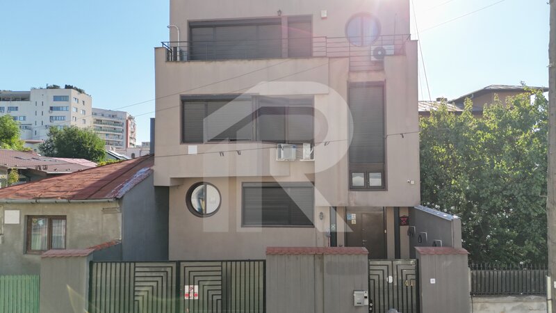 13 Septembrie Vila situata in inima Bucurestiului - langa JW Marriott, Casa Poporului si Cated